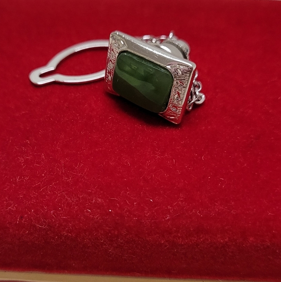 Jade Cuff Links Set - Picture 6 of 9